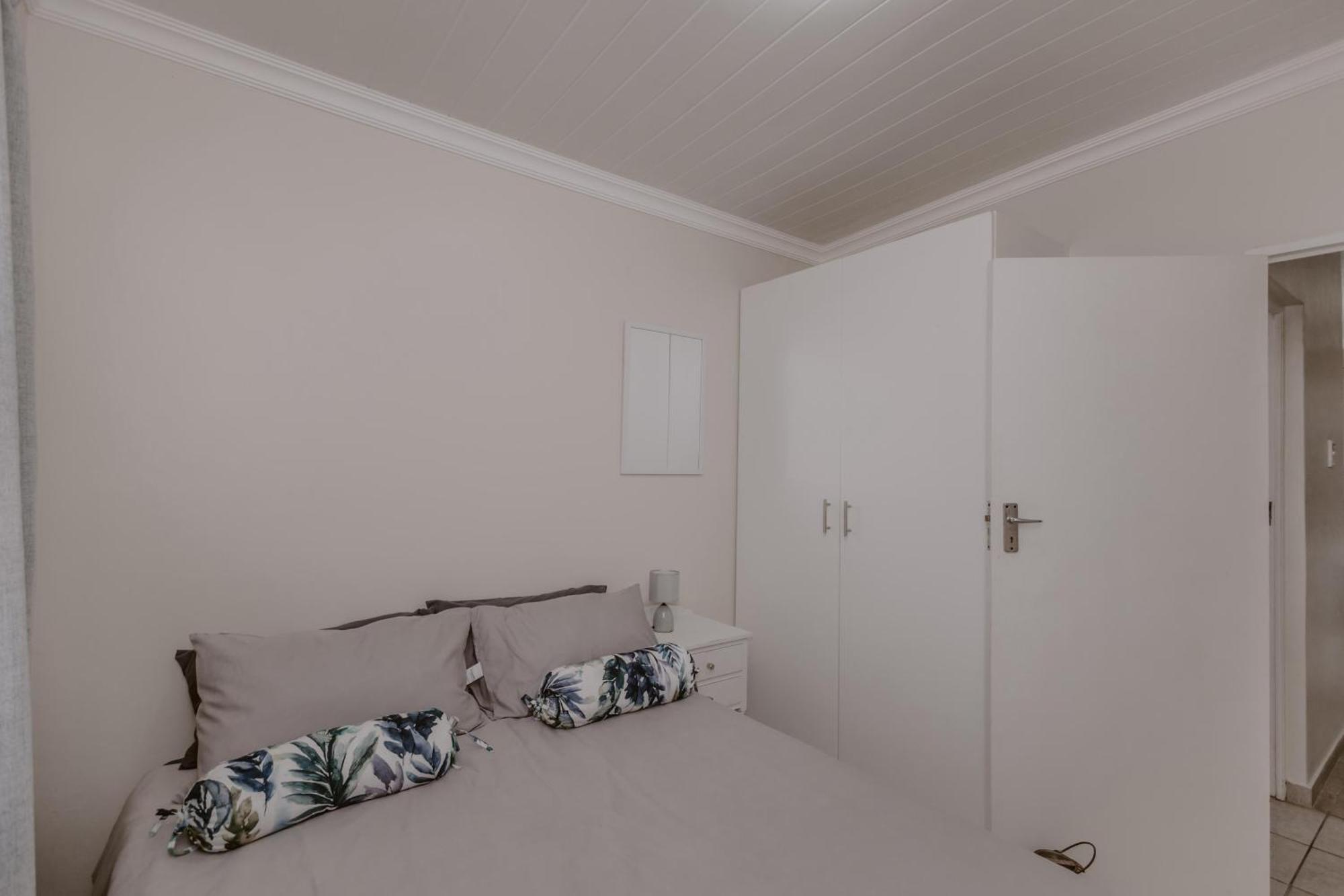 La Bella Vida Self Catering Apartment *