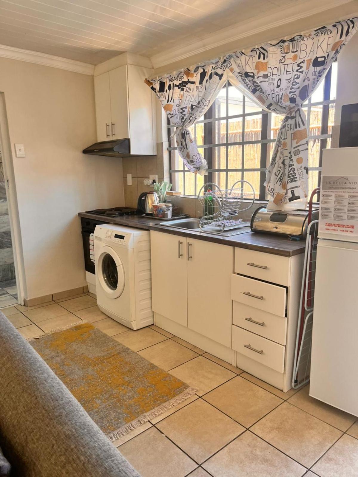 La Bella Vida Self Catering * Bellville